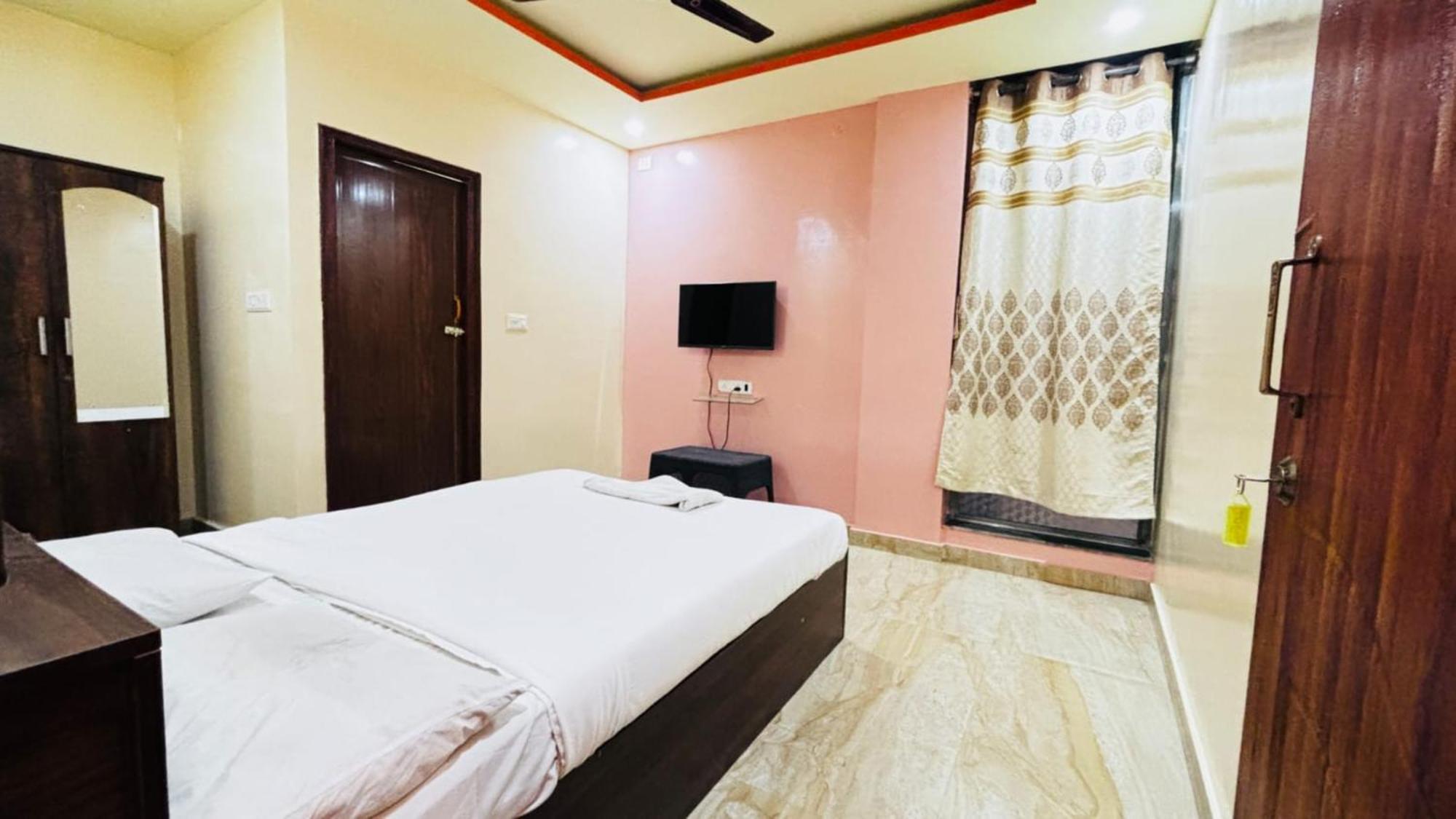 Hotel New Royal Ruby - Electronic City Phase 1 Kammasandra Ngoại thất bức ảnh