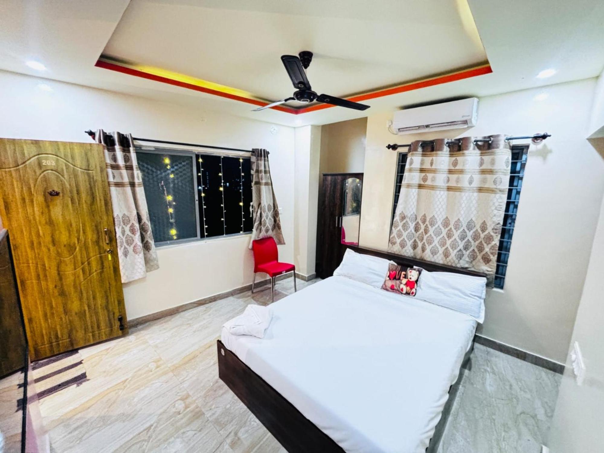 Hotel New Royal Ruby - Electronic City Phase 1 Kammasandra Ngoại thất bức ảnh