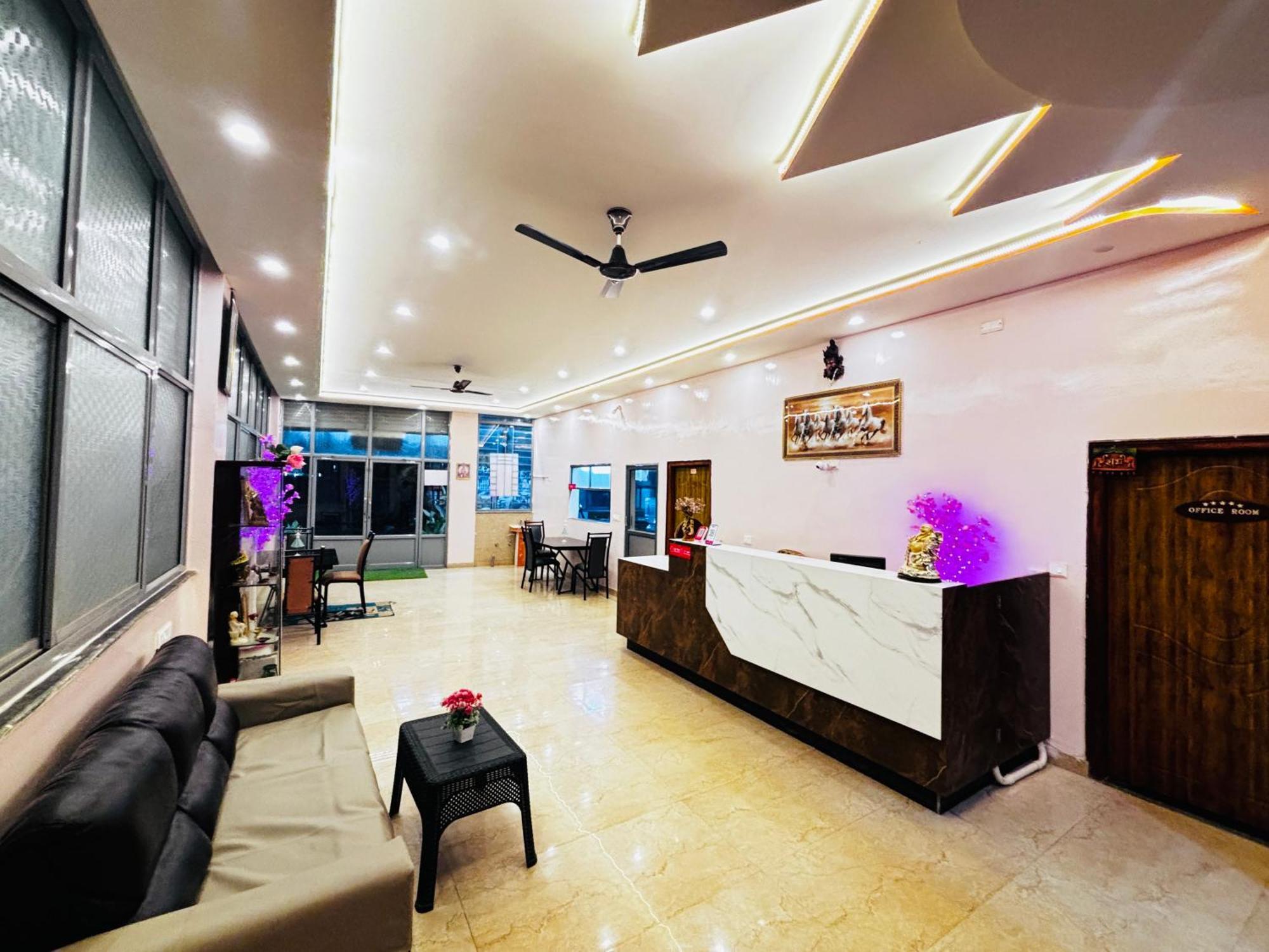 Hotel New Royal Ruby - Electronic City Phase 1 Kammasandra Ngoại thất bức ảnh